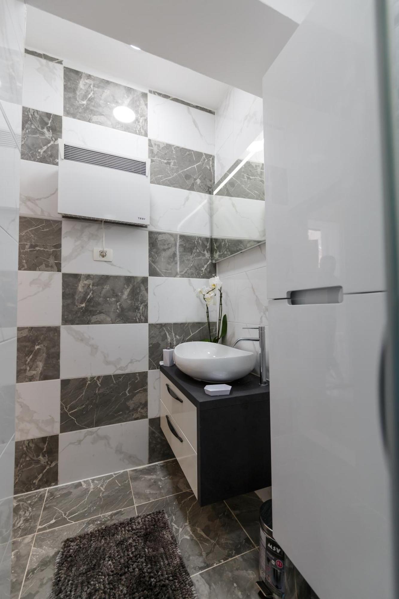 Apartman Royal Slavonski Brod Esterno foto