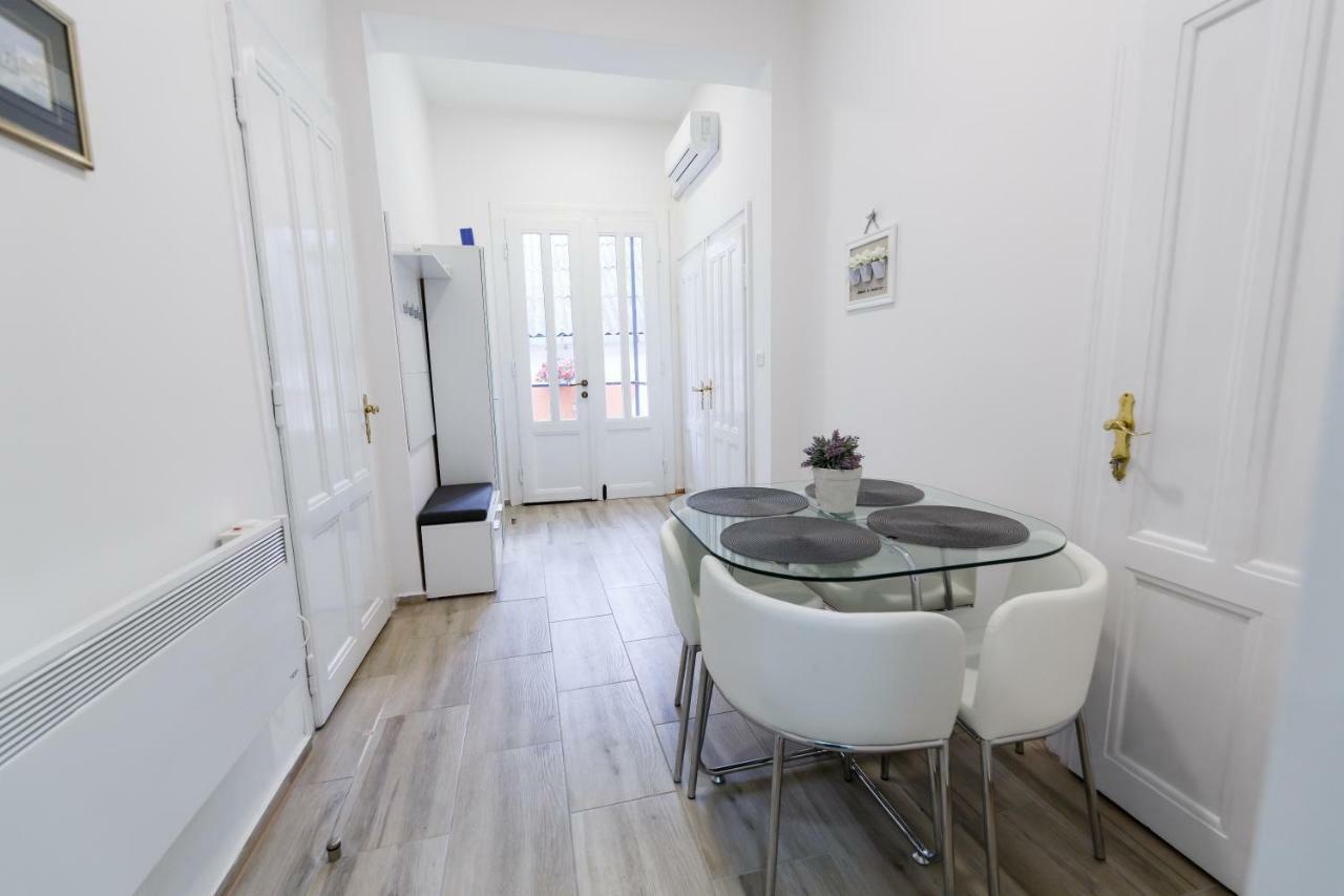 Apartman Royal Slavonski Brod Esterno foto
